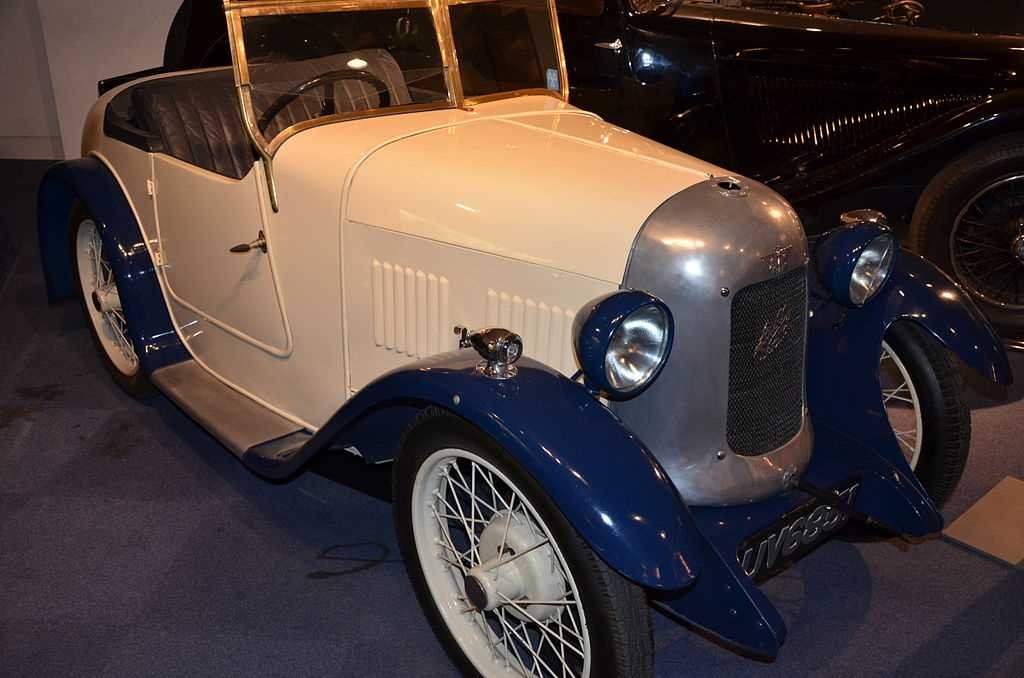 Austin Seven Swallow از کمپانی Swallow Coachbuilding Company (نام آن بعدا به Jaguar Cars تغییر یافت)